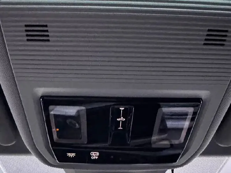 VOLKSWAGEN LAMANDO L 2022