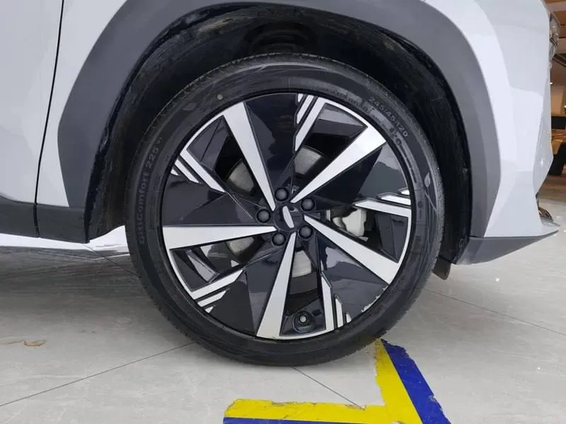 GEELY ATLAS L PREMIUM 2023