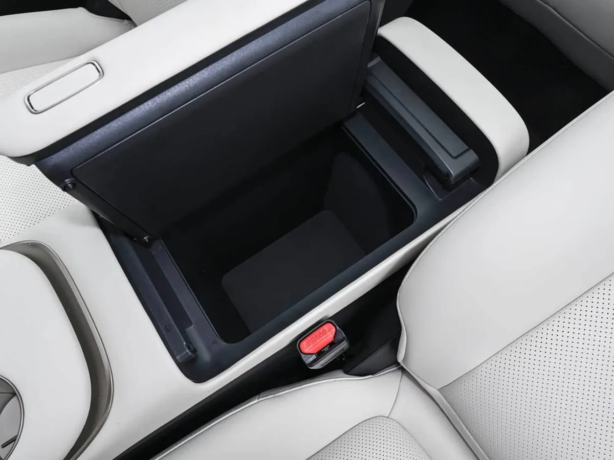 NISSAN NX8 2026