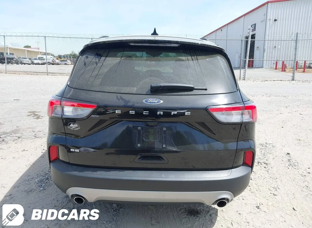 FORD ESCAPE SE 2022