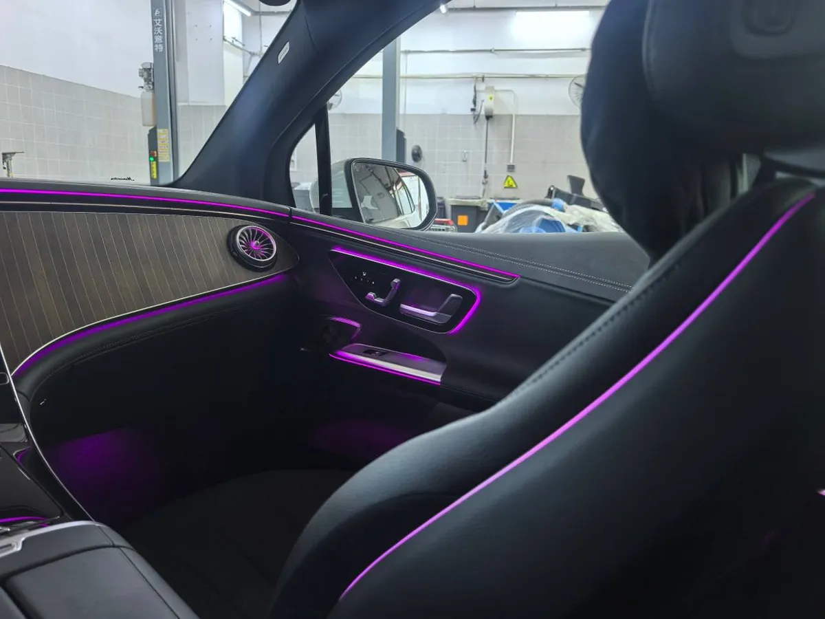 MERCEDES-BENZ EQE LUXURY 2024