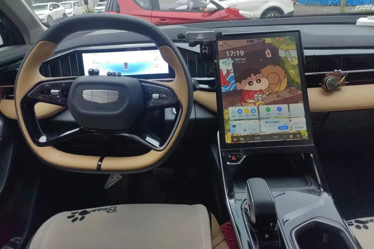 GEELY BOYUE L PREMIUM 2023