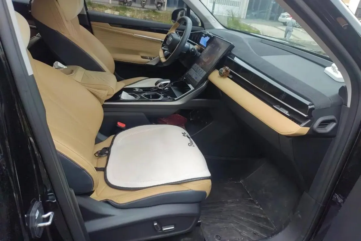 GEELY BOYUE L PREMIUM 2023