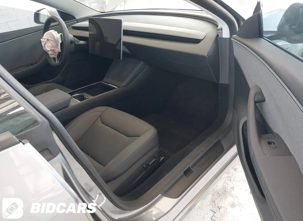 TESLA MODEL 3 PREMIUM 2026