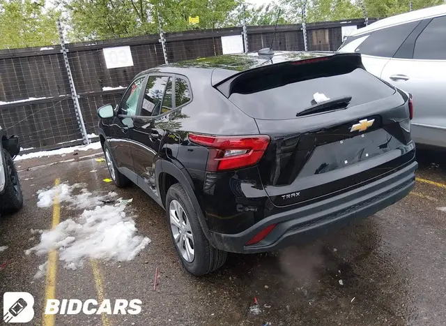 CHEVROLET TRAX FWD LS 2025