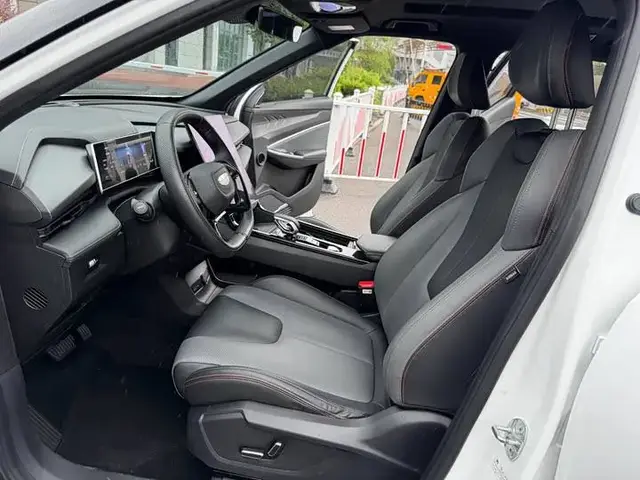 GEELY BOYUE COOL 2023