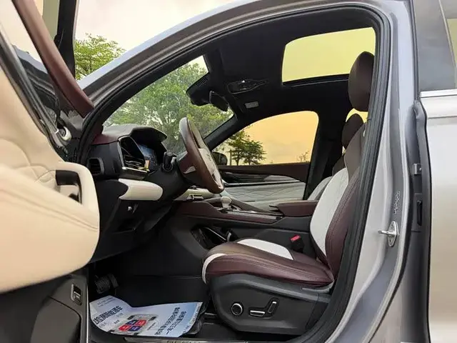 GEELY XINGYUE L PREMIUM 2024
