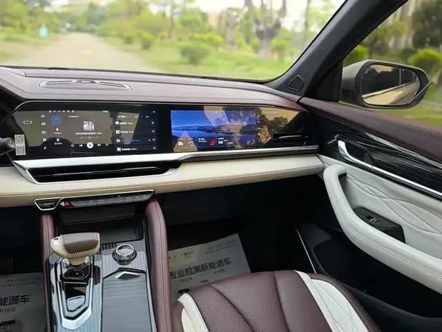 GEELY XINGYUE L PREMIUM 2024