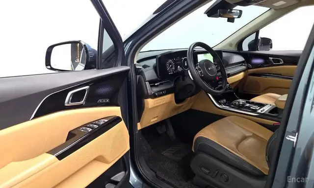 KIA CARNIVAL SIGNATURE 2023