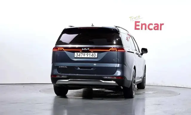 KIA CARNIVAL SIGNATURE 2023