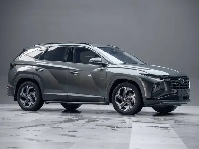 HYUNDAI TUCSON ДВА КОМПЛЕКТА КЛЮЧЕЙ 2022