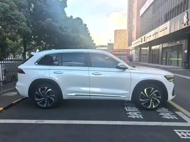 GEELY XINGYUE L 2024
