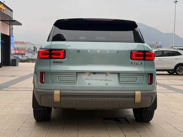 GEELY ICON PREMIUM 2023
