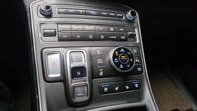 HYUNDAI SANTA FE 2022