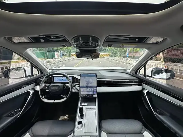 GEELY BOYUE L PREMIUM 2024