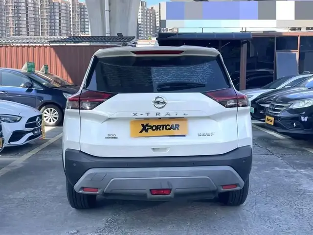 NISSAN X-TRAIL LUXURY 2021