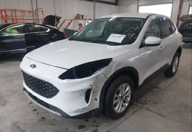 FORD ESCAPE SE 2021