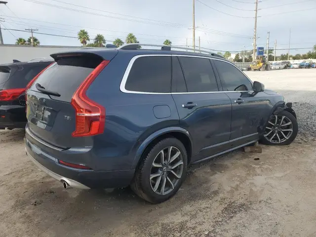 VOLVO XC90 2019