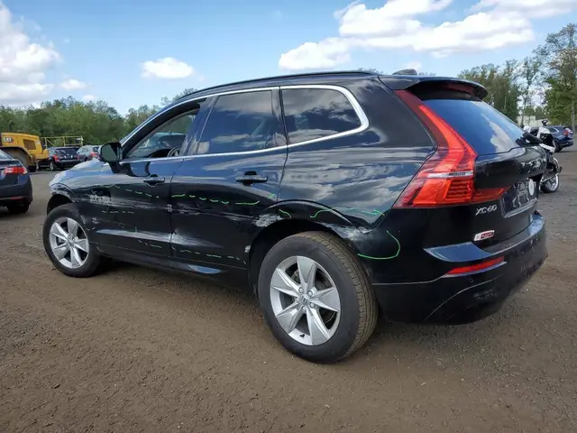VOLVO XC60 2022