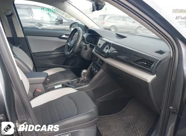 VOLKSWAGEN TAOS 2022