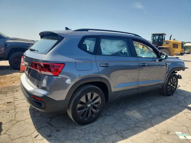 VOLKSWAGEN TAOS 2023