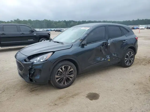 FORD ESCAPE 2022
