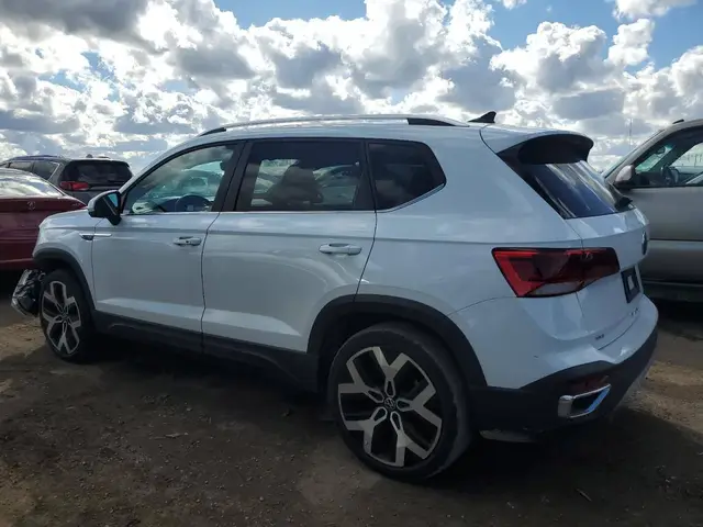 VOLKSWAGEN TAOS 2022