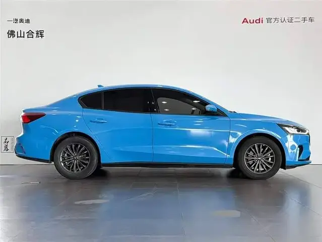 FORD FOCUS 2022