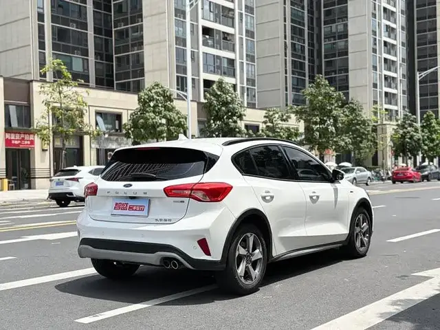 FORD FOCUS ACTIVE 2021