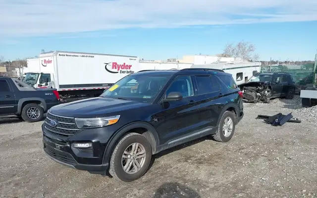 FORD EXPLORER XLT 2022