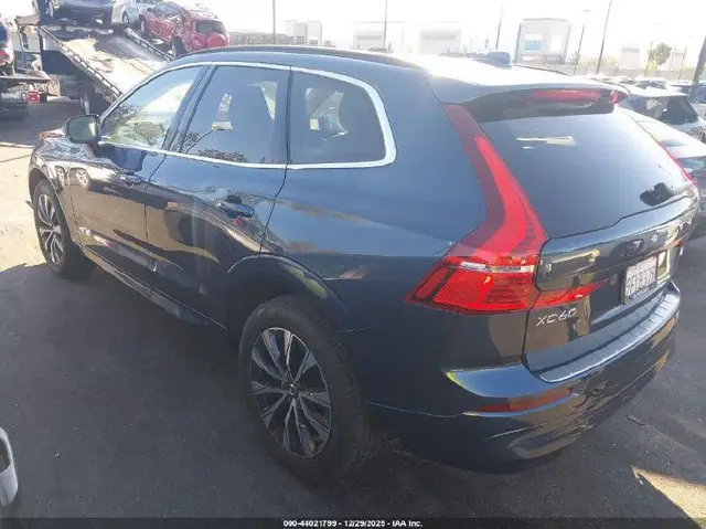 VOLVO XC60 2023