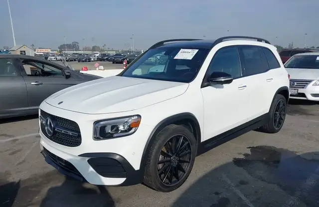 MERCEDES-BENZ GLB 250 4MATIC 2022
