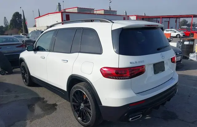 MERCEDES-BENZ GLB 250 4MATIC 2022