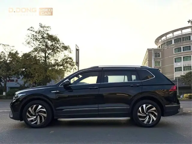 VOLKSWAGEN TIGUAN L 2022