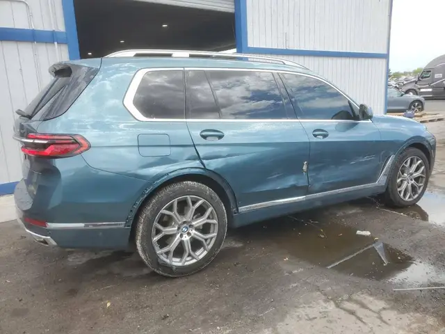 BMW X7 2023