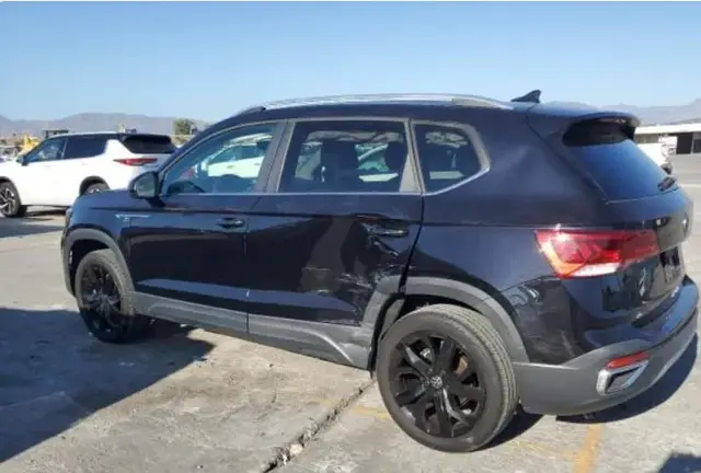 VOLKSWAGEN TAOS SE 2023