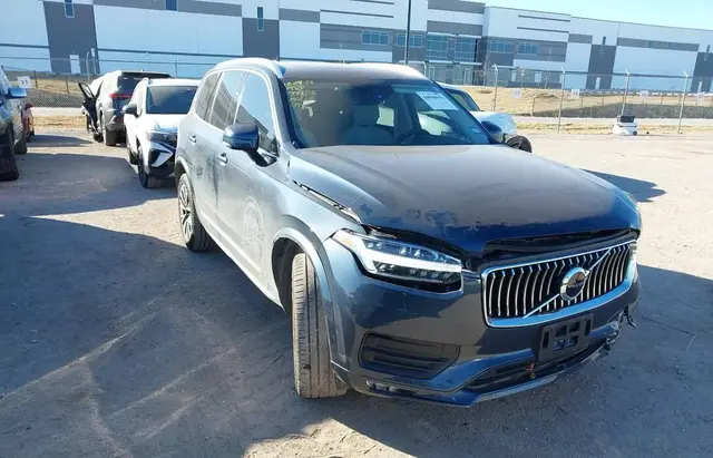 VOLVO XC90 2022