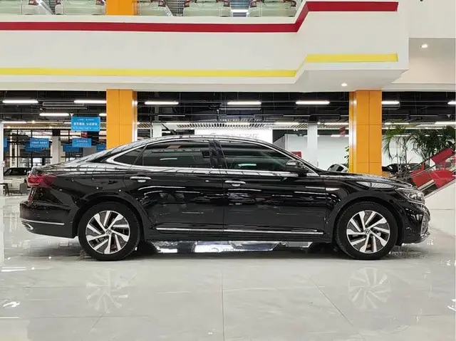 VOLKSWAGEN PASSAT 430PHEV HYBRID LUXURY 2022