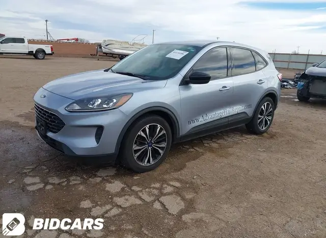 FORD ESCAPE SE 2022