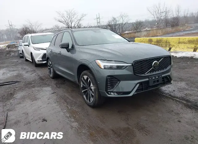 VOLVO XC60 B5 PLUS 2 2026