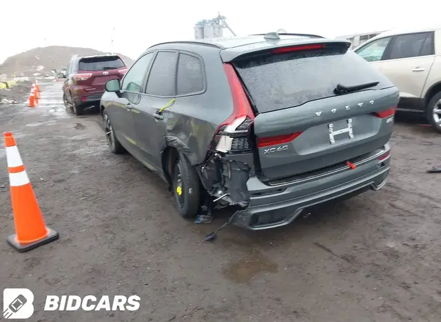 VOLVO XC60 B5 PLUS 2 2026