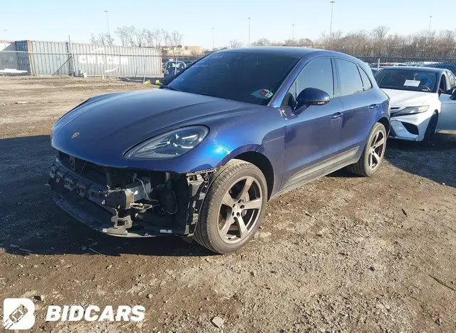 PORSCHE MACAN T 2023