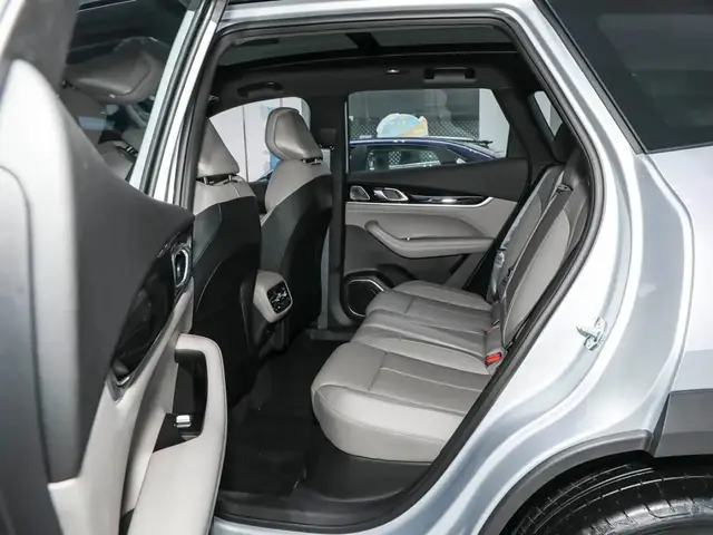 GEELY ATLAS L 2026