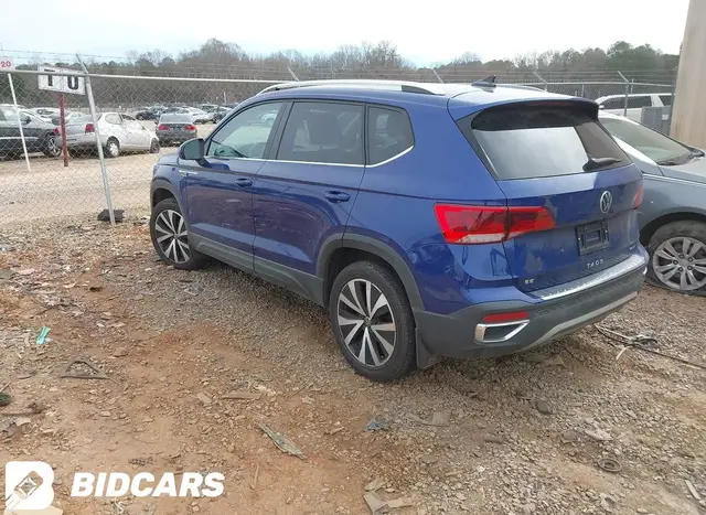 VOLKSWAGEN TAOS 2022