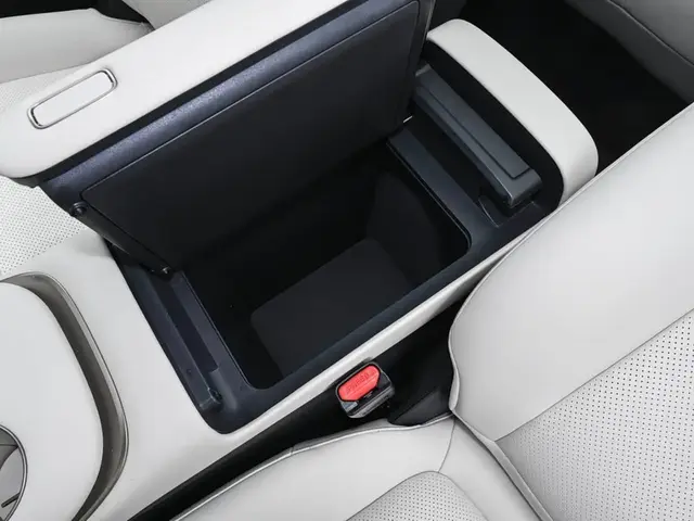 NISSAN NX8 2026