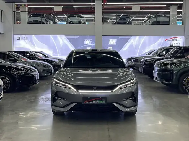BYD SONG L EV 2025