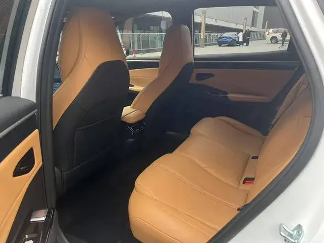 GEELY L7 2023