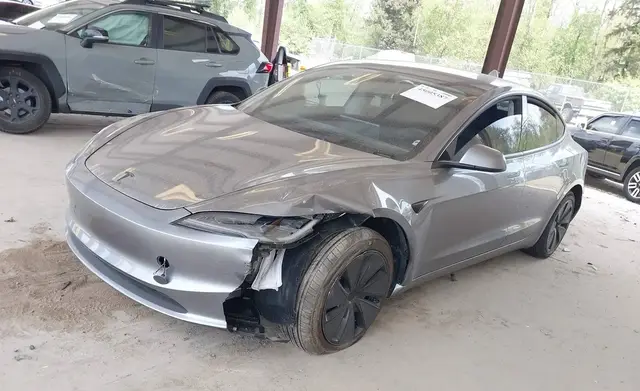 TESLA MODEL 3 PREMIUM 2026