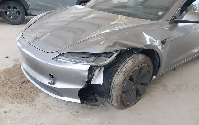 TESLA MODEL 3 PREMIUM 2026