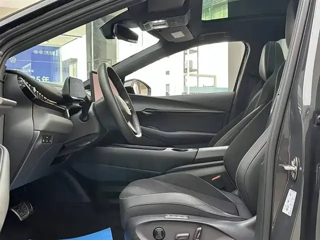 VOLKSWAGEN ID 2024